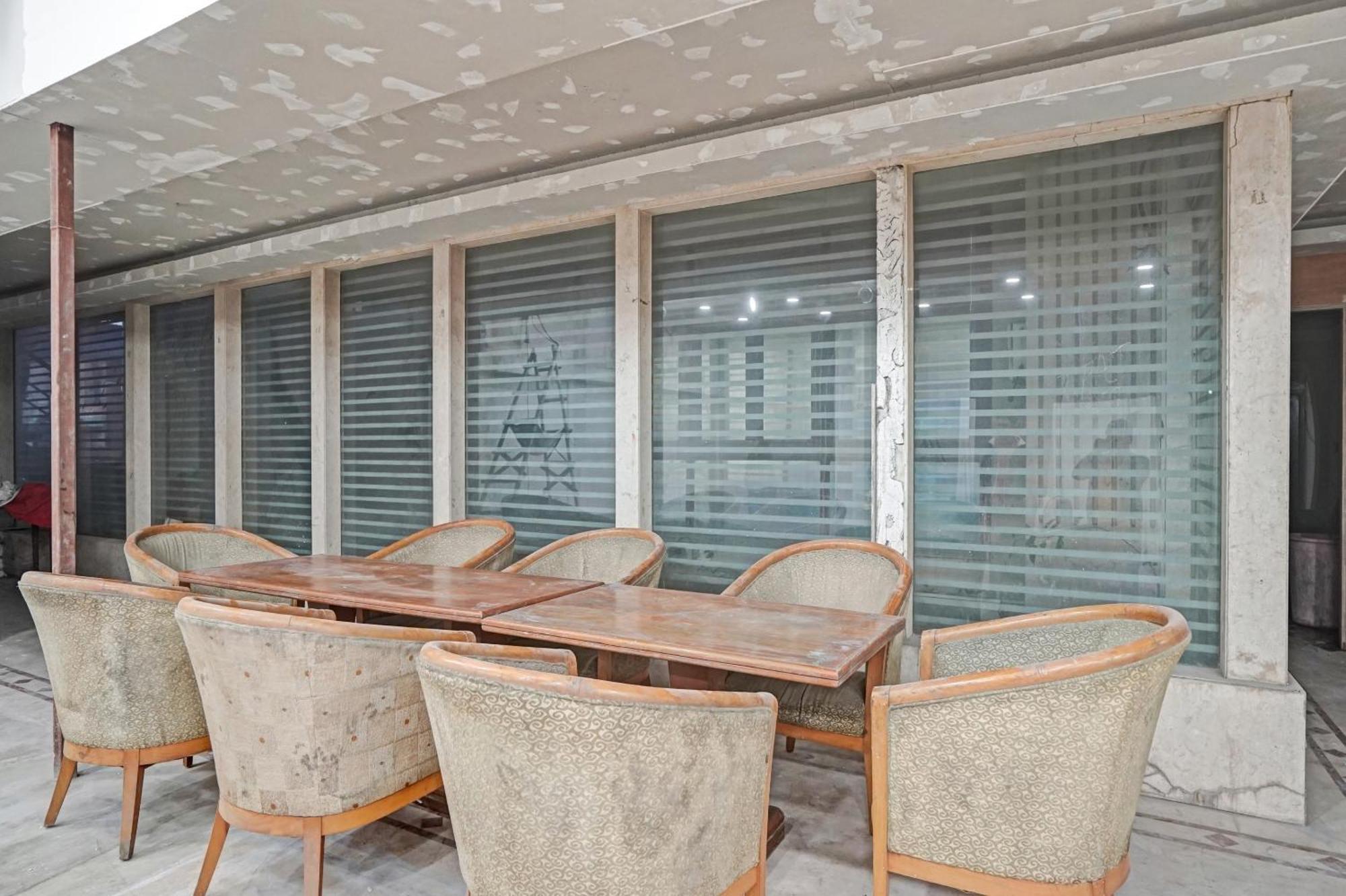 Hotel O Royal Regency Ghaziabad Zewnętrze zdjęcie